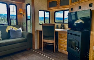 MONTANA+PRIVATE CAMPSITE+POWER WATER SEWER WIFI