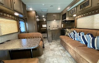 ★ RVnBLife Seattle ★ 2017 Coachmen Freelander ★