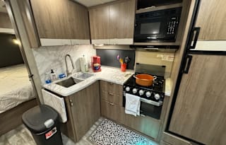 2021 Grand Design Imagine 2800BH Travel Trailer