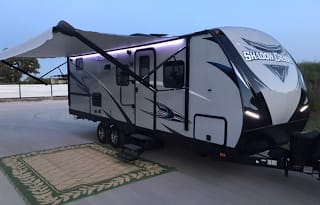 2018 cruiser shadow crusier 240 BHS