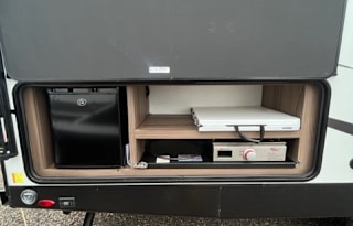 BRAND NEW 2024 Luxury Camper- Ready for fun!