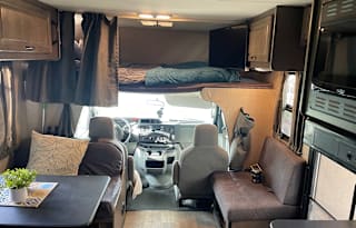 Aquila's Majestic RV