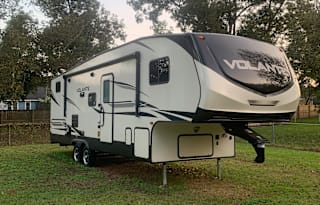 2020 CrossRoads RV Volante 270BH