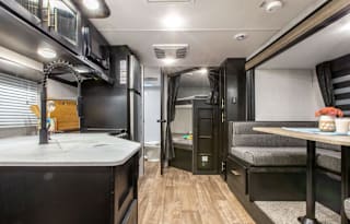 Modern Pet & Family Friendly Bunkhouse Grey Wolf