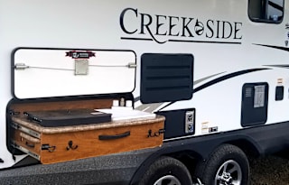 Creek Side Family Memory Maker