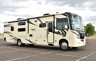 "MaBelle" Family RV-2 Full Bath-Kid/Pet Approved!