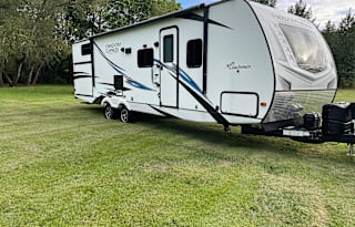 2020 Coachmen Freedom Express 292BHDS