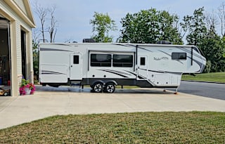 Grand Design Solitude 3740 Bunkhouse 5th Wheel