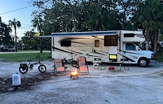 Family RV + Free E-Bike! 2017 Coachmen 27QB
