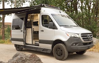 Roameo - Mercedes Tiffin Cahaba 4x4 Adventure Van