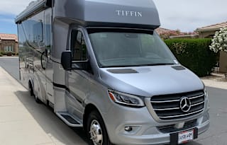2021 Tiffin Wayfarer 25 RW