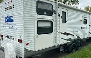 2010 (A) Forest River RV Wildwood 29QBBS