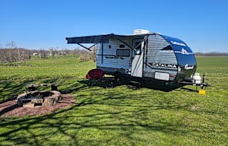 Baby CAT 2024 Coachman Catalina 164BHX BUNKS