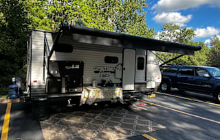 Outdoor kitchen and Bunkhouse - Delivery ONLY