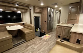 Leticia's 2019 Jayco Precept