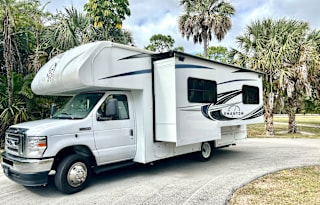 2023 NeXus RV Phantom 24P