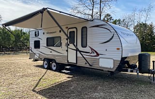 Bunkhouse - Cozy Camper! Sleeps 5-7