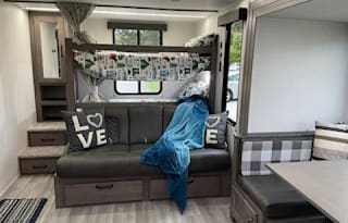 Great Family Getaway w/ Bunk House