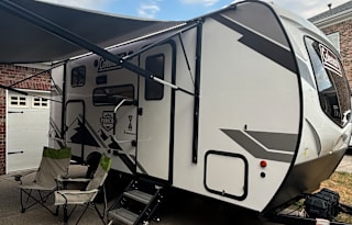 Coleman Rubicon 1708 BH  ... BunkHouse!