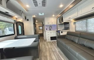 2024 Gulf Stream RV Conquest 63111