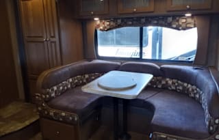 2015 Coachmen RV Leprechaun 220 QB