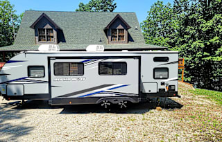 2021 Forest River RV Cherokee Alpha Wolf 26DBH-L