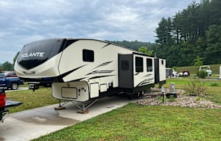 2019 CrossRoads RV Volante 360DB