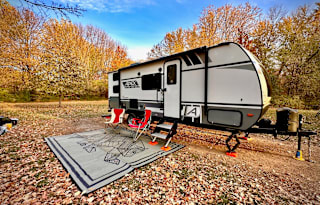 It's White Lightening! All-Inclusive sleeps 8+pets
