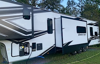 2023 Grand Design Momentum M-Class 395MS