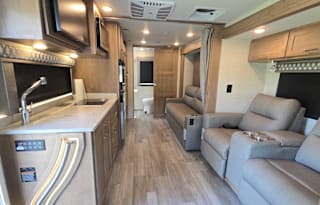 Luxury Camping in a Tiffin Wayfarer Mercedes-Benz