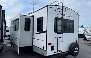 2023 Keystone RV Cougar Half-Ton 25RDSWE