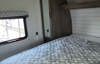 2021 Stealth Trailers Foreat River 31ft