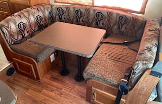 Clean and Homey 2011 Coachmen (ok for Burning Man)