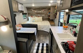 2021 Keystone Hideout Travel Trailer