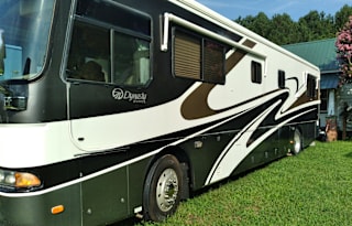 2001 Monaco Dynasty 45 Duke