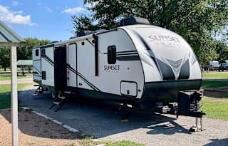 2019 Sunset Trail **Delivery Only**