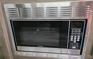 2022 FR Surveyor 19RBLE- fully stocked
