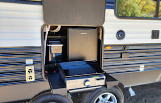 Delivery and Set-Up!LOADED 2023 Cherokee Bunkhouse