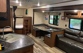 Making Memories  in this 2017 Jayco Jay flight  Bunk house