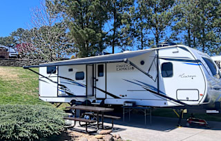 Coachmen Freedom Express Liberty Edition