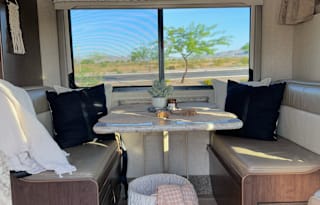 Coach 2 Coast 2020 Thor Four Winds