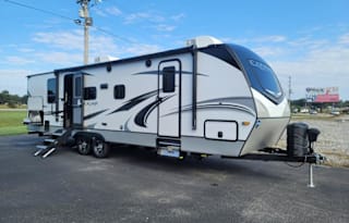 Luxury Family Bunkhouse- '22 Keystone Cougar 30BHS