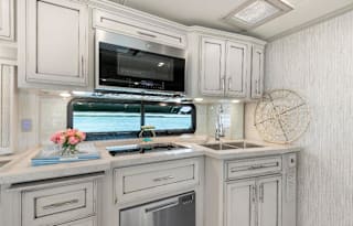 2022 Newmar Ventana 4369