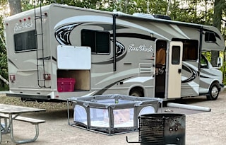 2014 Thor Motor Coach Four Winds 28A