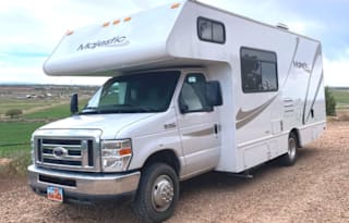 Family Fun Drivable RV rental (pet friendly)