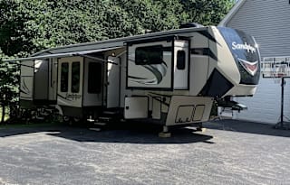 2019 Forest River RV Sandpiper 345RLOK