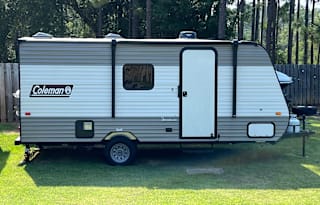 2023 Dutchmen RV Coleman 17B - Cozy and Fun