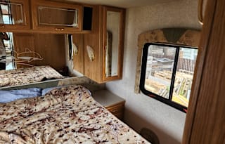 1997 Ford National RV Dolphin Series M-535