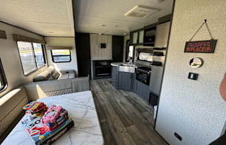 2023 Dutchman Aspen Trail 29ft Bunkhouse