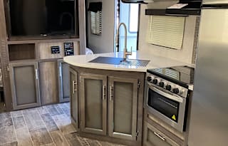 2020 CrossRoads RV Sunset Trail Super Lite SS289QB